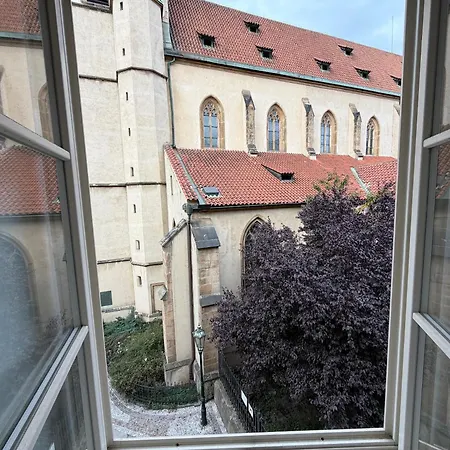 Apartamento Romantic In Historical House From 1398 In Centre Praga